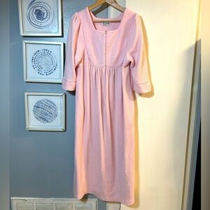 Vintage Saybury Women’s Pink Lounge Dress Half Zip Housecoat Robe Size M